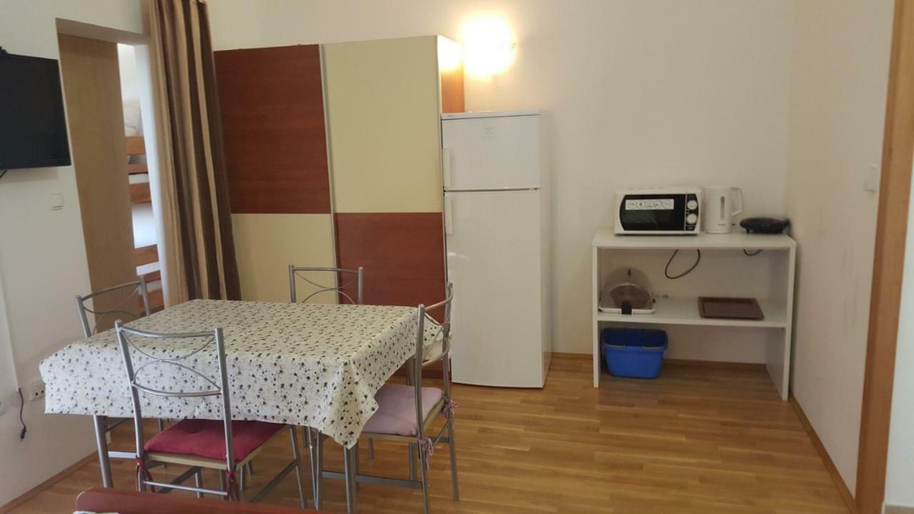 Apartmani Vesna Pinezići Kültér fotó