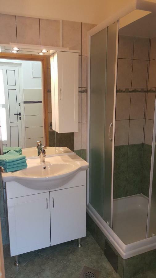 Apartmani Vesna Pinezići Kültér fotó